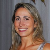 DANILA COMELIS BERTOLIN